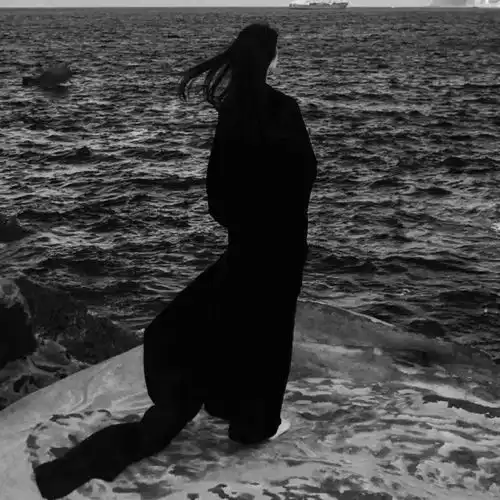  丧系女生头像活在这个世界真是打扰了