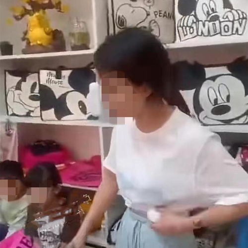  辽宁前夫给孩子买衣服后,前妻拿到服装店退,老板让本人来退