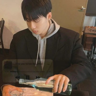  2023最新高清帅气真人男生头像
