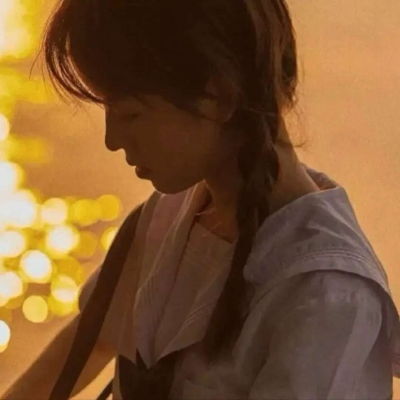  黄昏日落唯美女头落日余晖路上会女生头像我要个性网