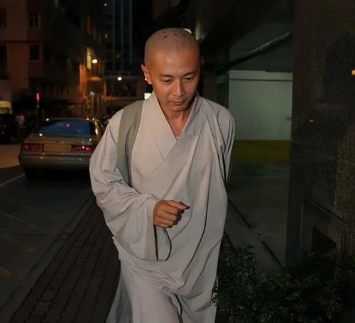  除了钱我一无所有他嫌钱太多,看破红尘,放弃267亿选择出家