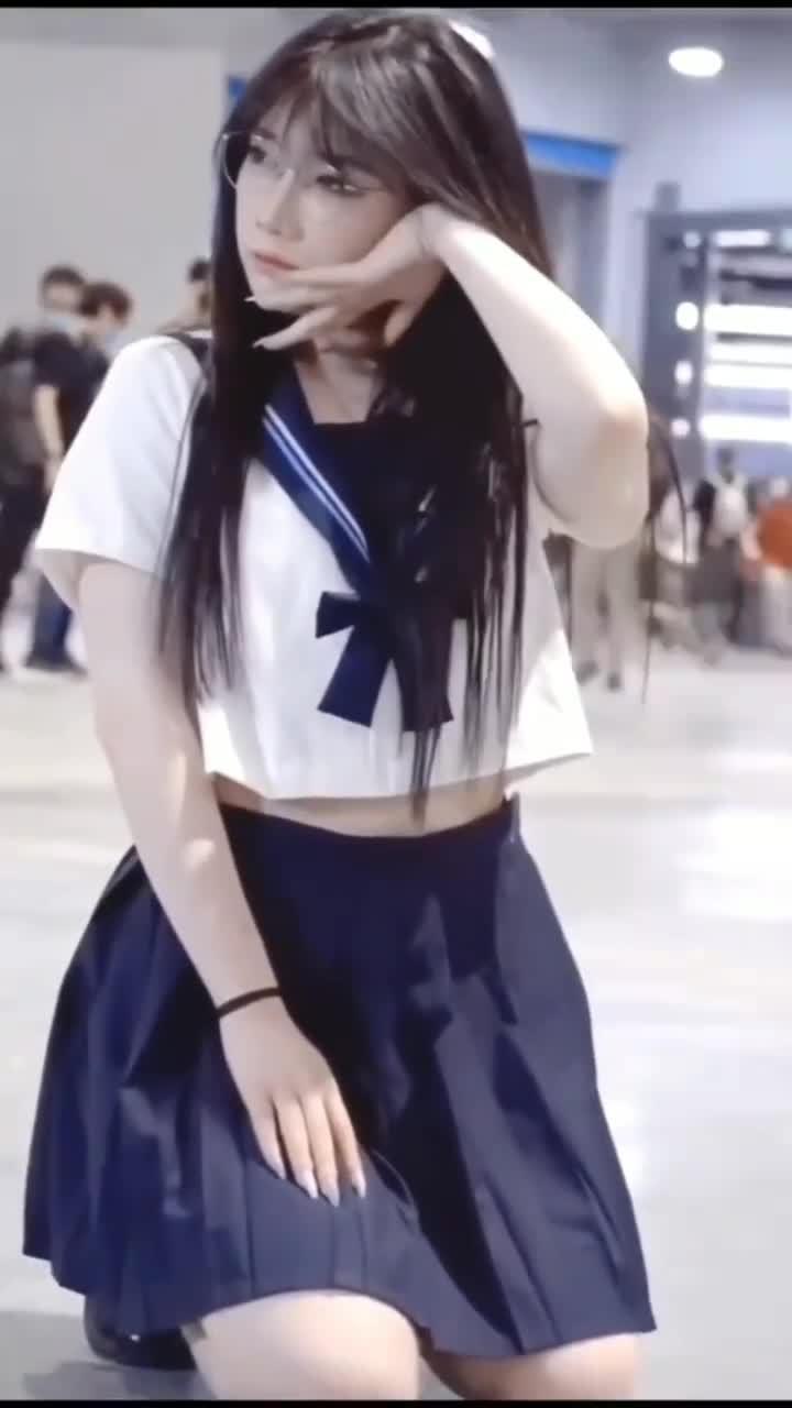  上海漫展小姐姐jk秀