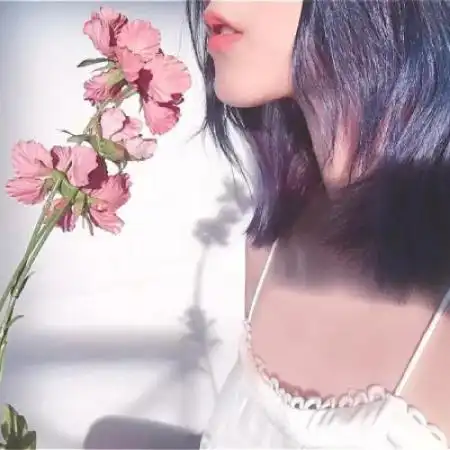  治愈系女头,意境优质面带笑容的