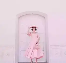  喜欢彩色系衣裳的姑娘们,这是我见过的最美色系搭配