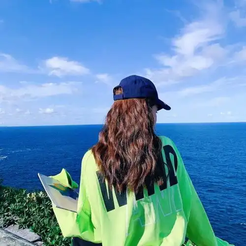  女生头像蓝色系女生头像