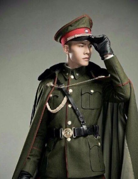 盗墓笔记的张大佛爷,越来越觉得他是原型了
