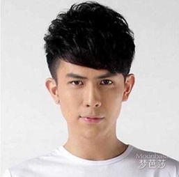  有谁知道这种男生头发是怎么做的