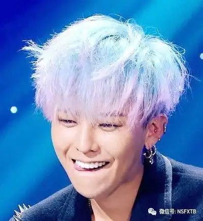  男生短发帅气亮相