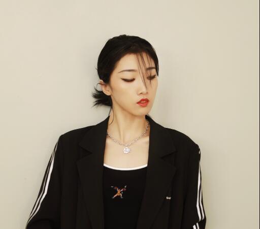  火箭少女的成员揭露了老板的黑色材料,凤凰传奇受到牵连