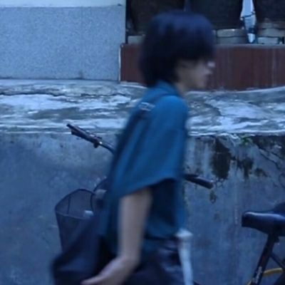  湛蓝天空上像奶油泡芙一样的云男生头像我要个性网