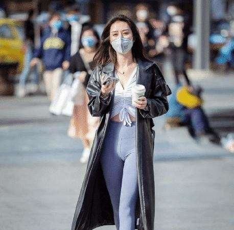  洋气甜美的瑜伽裤穿搭更显潮流气质,带来别样的风情,又仙又美
