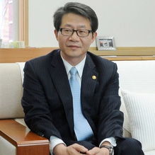  韩国外长声明呼吁朝鲜用对话解决半岛危机图