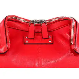  亚历山大.麦昆alexandermcqueen70019000女款牛皮休闲宴会红色系红色皮革折叠设计雕塑轮廓女士手拿包0413389803375价格报价图片正品品牌