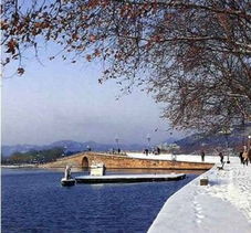  网络游戏雪景媲美2010年第一场雪