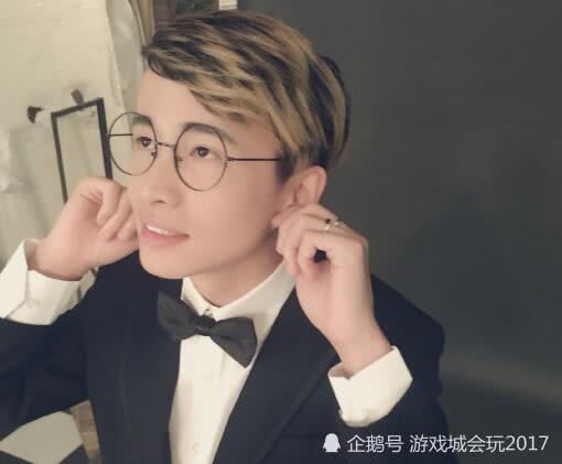  虎牙深情表白并欢迎lol一哥文森特加入,已倒闭的全民直播也来凑热闹