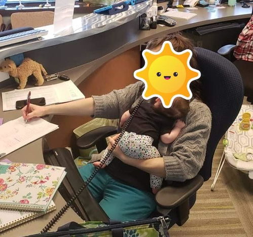 最苦妈妈背娃上夜班,看到她身后布兜里的宝宝,网友不禁泪目 最苦妈妈背娃上夜班,看到她身后布兜里的宝宝,网友不禁泪目