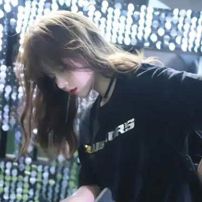 青春初恋文案女生头像图片 青春初恋文案女生头像图片