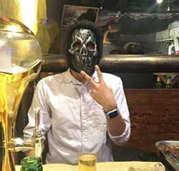  拍照时比剪刀手会被盗指纹