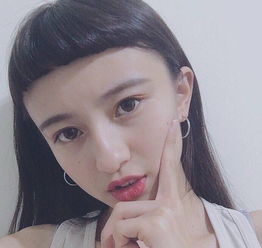  今年最流行的女生发型,二次元刘海发型,超萌来袭