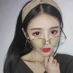  最伤害视力的3种行为,玩手机都不算什么,00后却不以为然