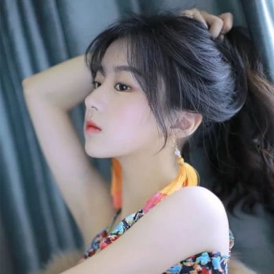 个性高冷气质女生头像,清纯的美女为你而来