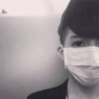  戴口罩帅气动漫男生头像黑白头像男生