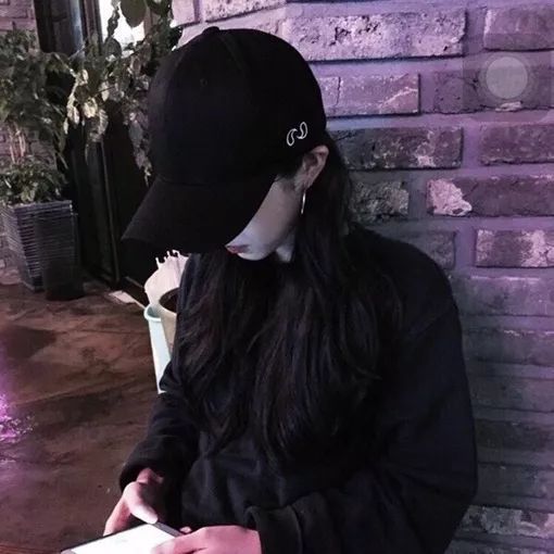  女生头像丨花心被人骂专心被人耍真心被人骗好心被践踏