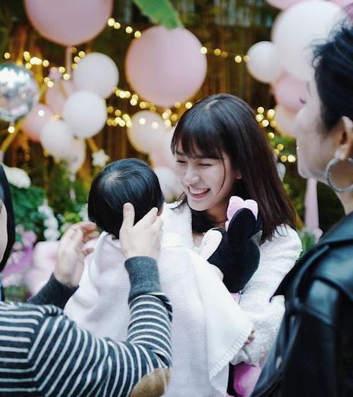  原张子萱晒合照,大女儿安安颜值提升,妹妹越来越像陈赫