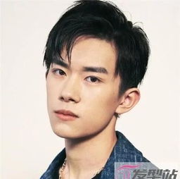  12星座男暗恋喜欢你的表现,看看ta在暗恋你吗
