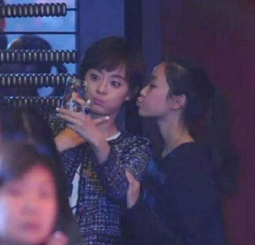  她是孙俪的妹妹,5岁就和姐姐一起演戏,学习成绩让姐姐骄傲