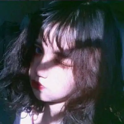  丧到极点的女头2020最火黑暗系女生头像丧