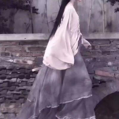  细腿图片只有腿小学生细腿照图片