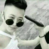 情侣头像黑色系一男一女