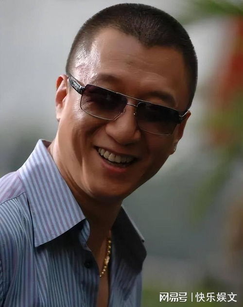 54岁孙红雷回国现身哈尔滨回应移民澳洲传闻,否认转移上亿资产