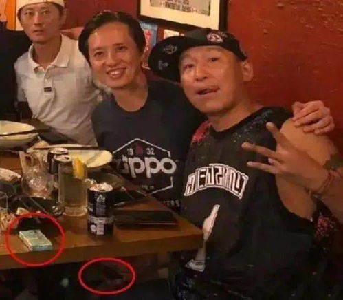  44岁陈羽凡近照认不出,发福油腻变颓废大叔,稳坐c位仍受尊敬
