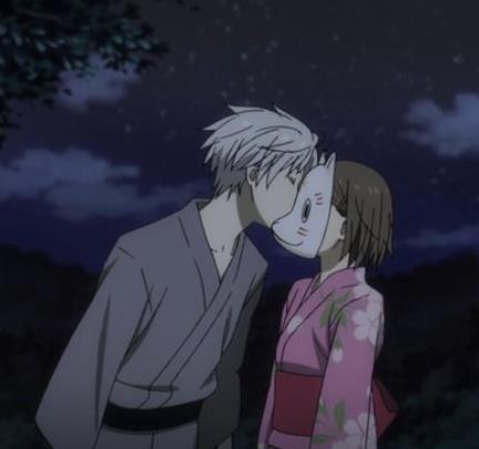  每个女孩心里都有一片萤火之森,那里住着一个少年