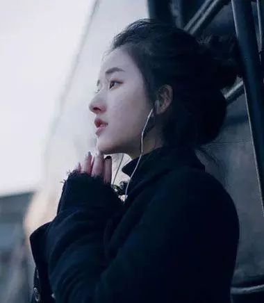  10款半绑丸子头,长发的你肯定能找到适合你的那一款,先收藏再说