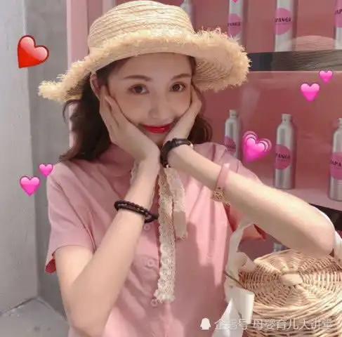 红色人物头像女