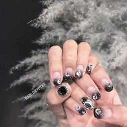  秋冬暗黑炫酷girl美甲指南