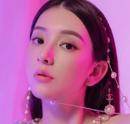 郭富城小娇妻时尚大片,造型百变甜美田园风,职场知性美转换自如