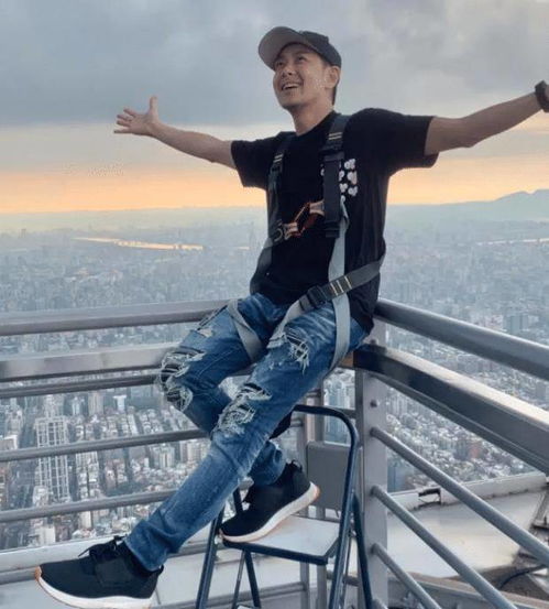  不老神话全靠营销林志颖生图曝光,还以为是菜市场大叔
