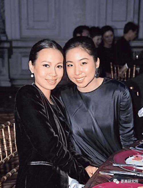  向太拼死拉郭碧婷下水,怕是向佐这不行....