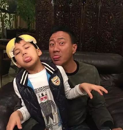  杨烁养孩子被骂上热搜霸道总裁式育儿真的气死人