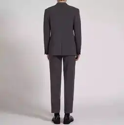  有没有比较禁欲系的男装推荐