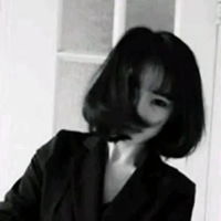  头像女生黑色系黑色系真人不露脸女生头像