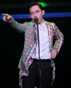  林宥嘉暗示主动分手与丁文琪新恋情曝光