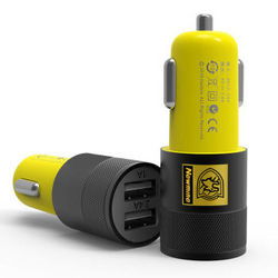  纽曼智能猎豹2.4a一拖二车载充电器