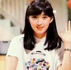  港片第一代玉女张国荣初恋,为照顾自闭儿子面容憔悴成路边大妈