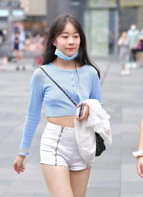  时髦个性的瑜伽裤显得优雅大气,彰显民国名媛风采,唯美俏皮