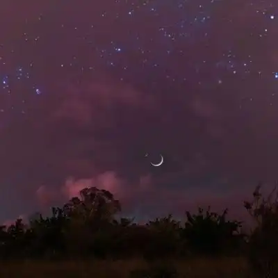  沫兮唯美意境天空背景图